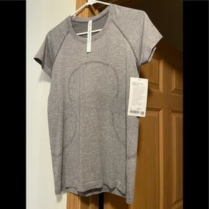 Lululemon NWT Shirt